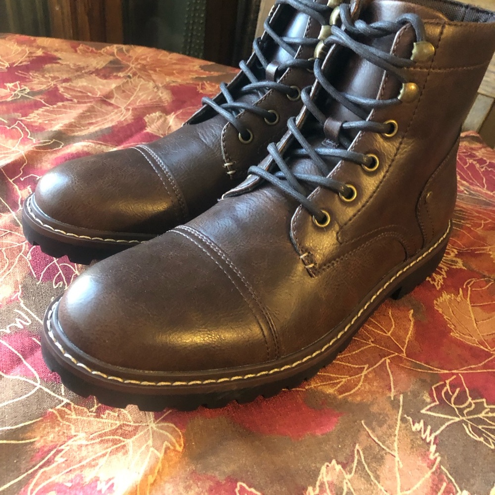 Sonoma Colton Brown Dress Boots, Lace up with Zip sides, Memory Foam. NWT